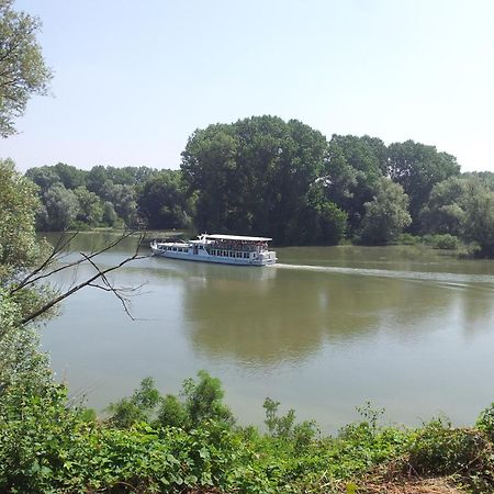 Bb Parco Del Mincio Bed & Breakfast Virgilio Екстериор снимка